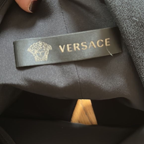 Authentic Versace Dress New With Tags and extra button. 100% crepe wool w Silk - Picture 4 of 8